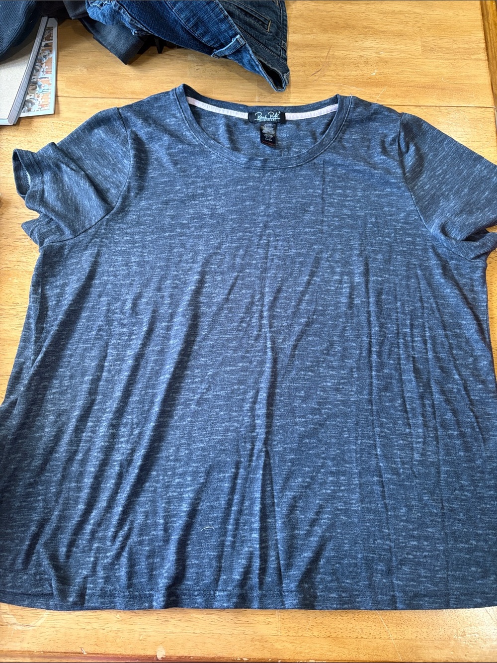 Rails Women’s Short Sleeve Crew Tee in Heathered Navy
